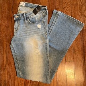 Hollister women’s boot cut jean